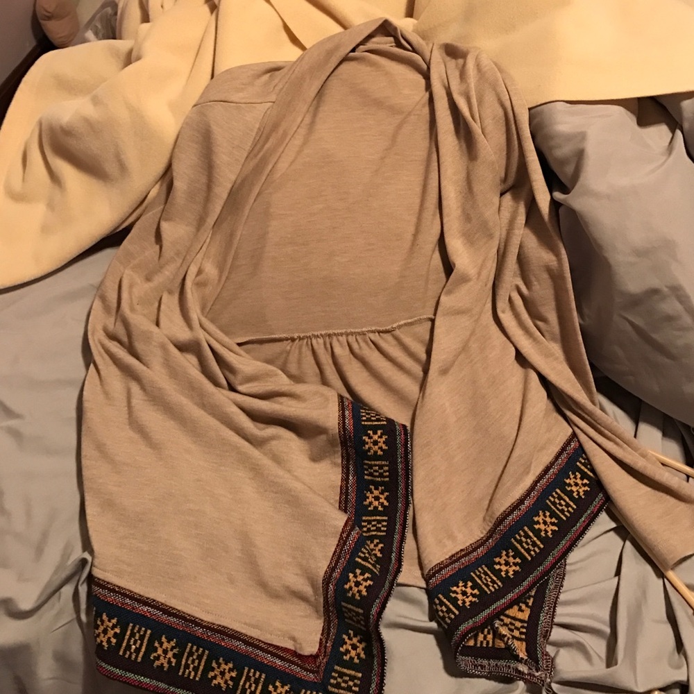 Medium cardigan !!