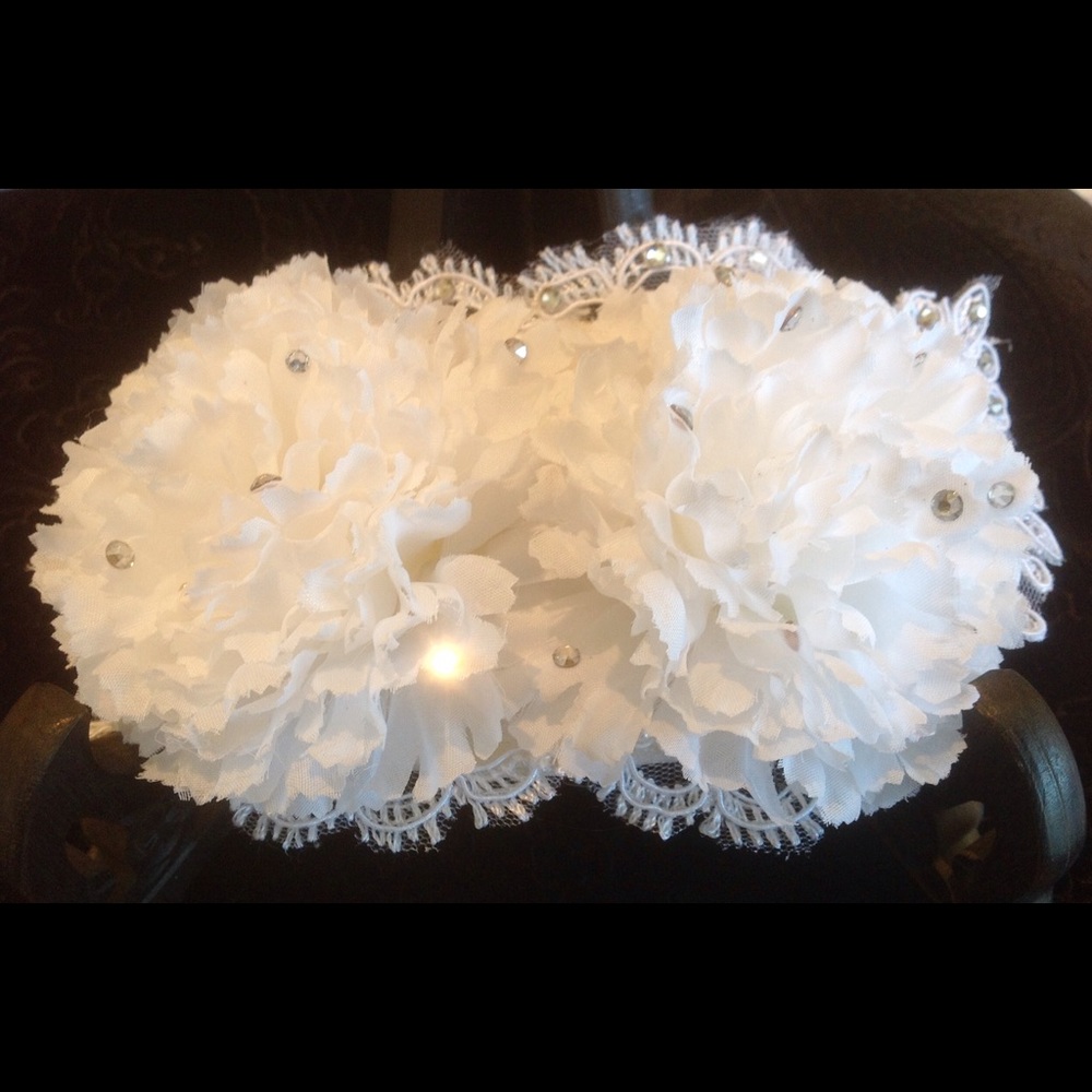 White flowers + Swarovski crystals hair clip