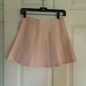 Pink pleated skirt