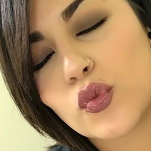 Meet your Posher, Kendra