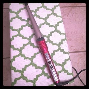 Conair Infiniti clipless curling wand
