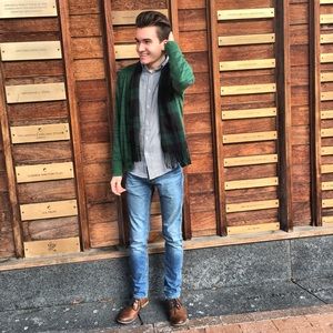 Meet your Posher, Taylor