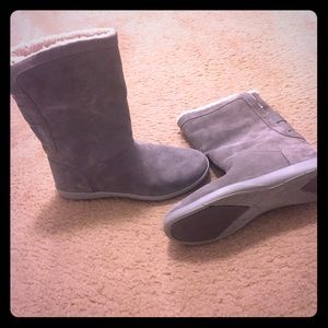 Crocs Grey Adela Foldover Fuzz Bootie Size 8