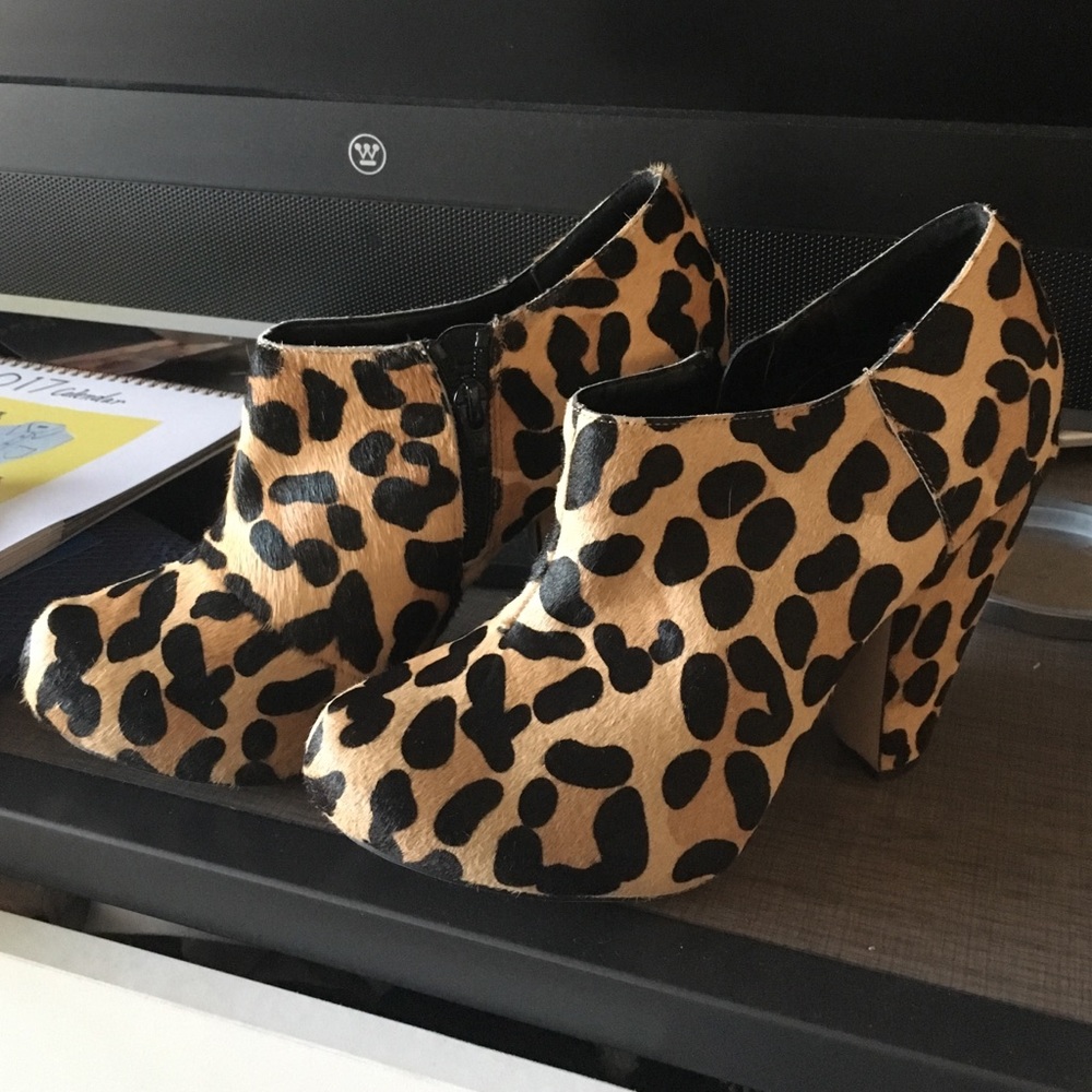 Leopard booties