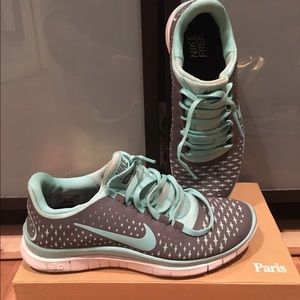 Nike 3.0 tennis shoes