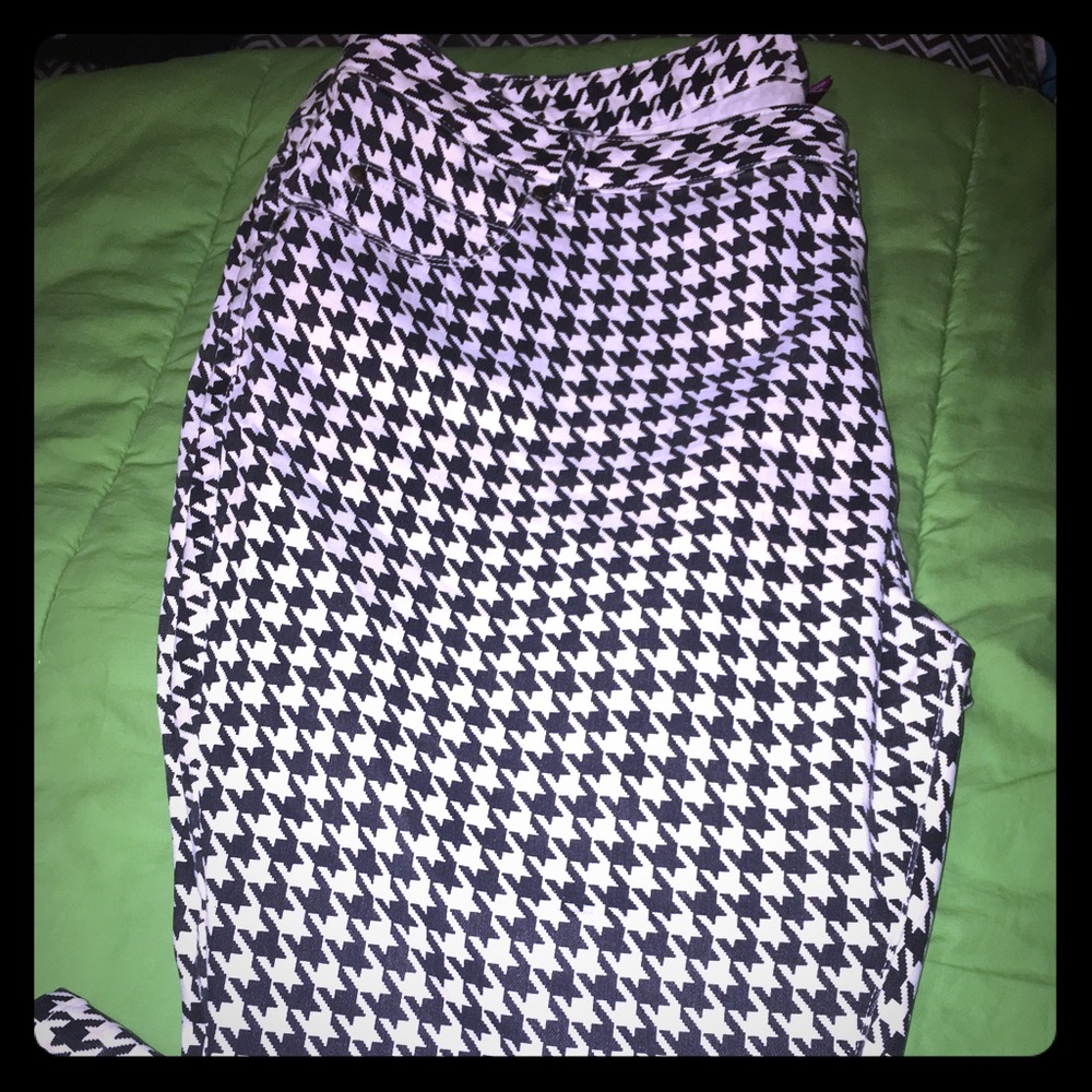 Hounds tooth black and white skinny jeans