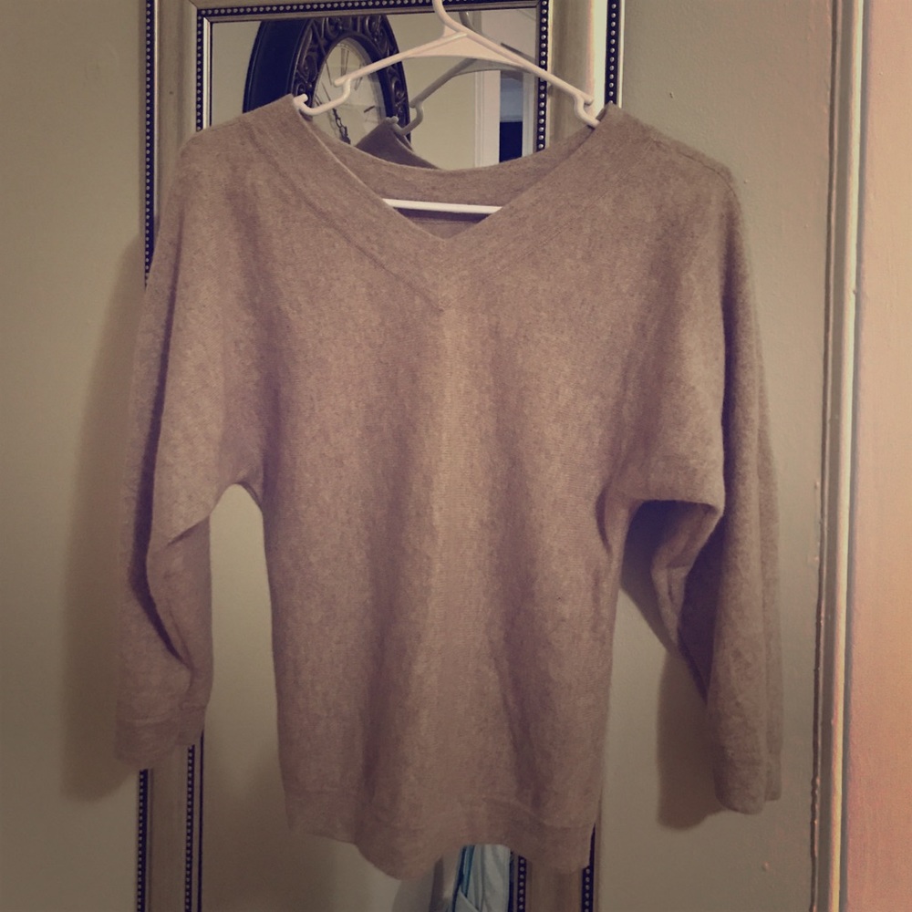 Brand new Cashmere top. Wore it only once.