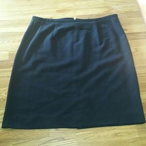 Basic Black skirt