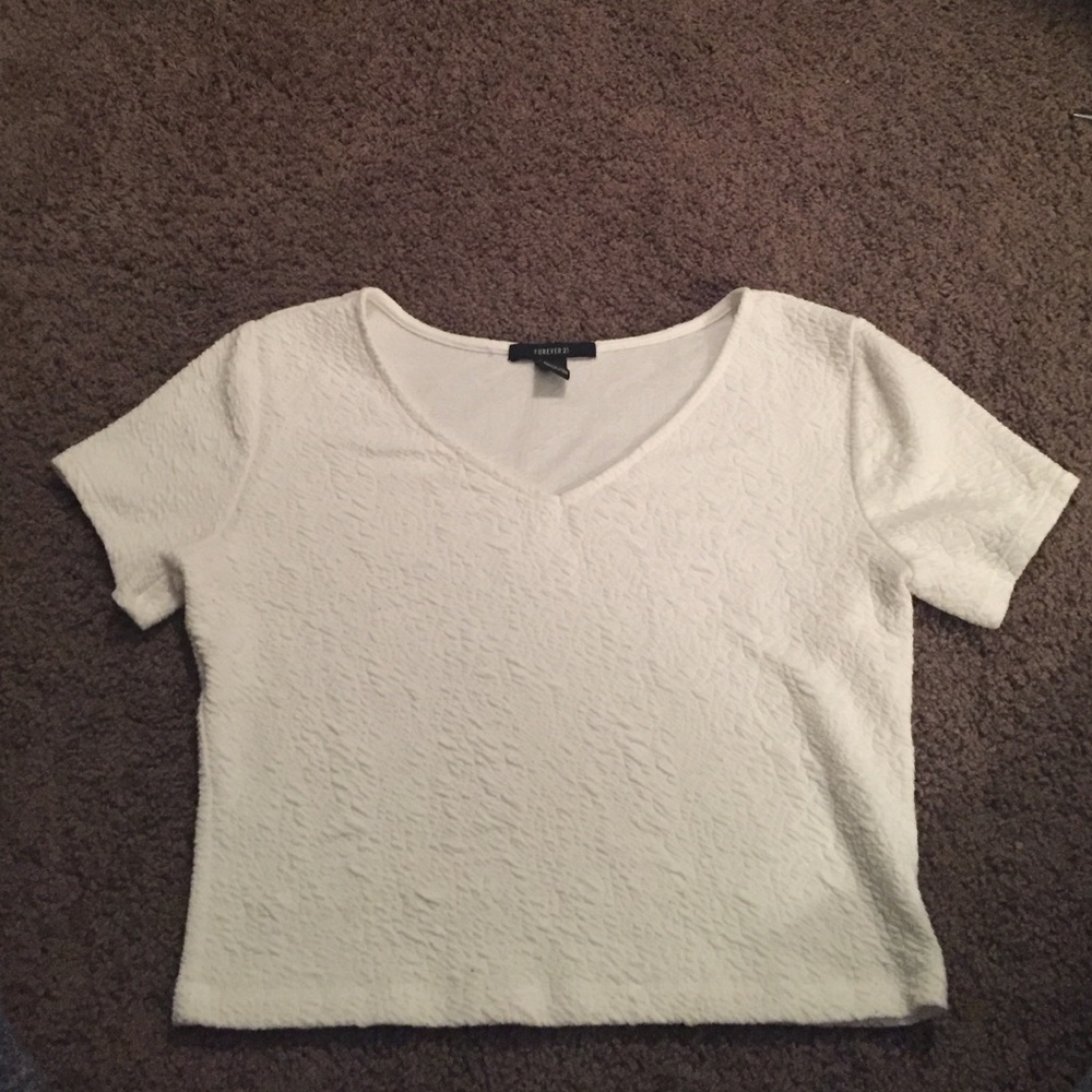 White textured crop top