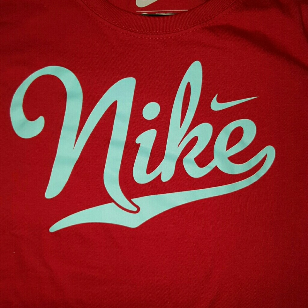NIKE RED T-SHIRT