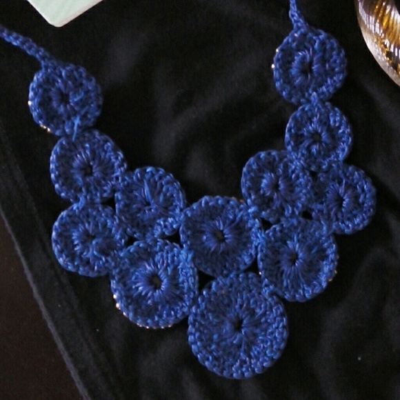 Royal blue collar necklace - Picture 4 of 4