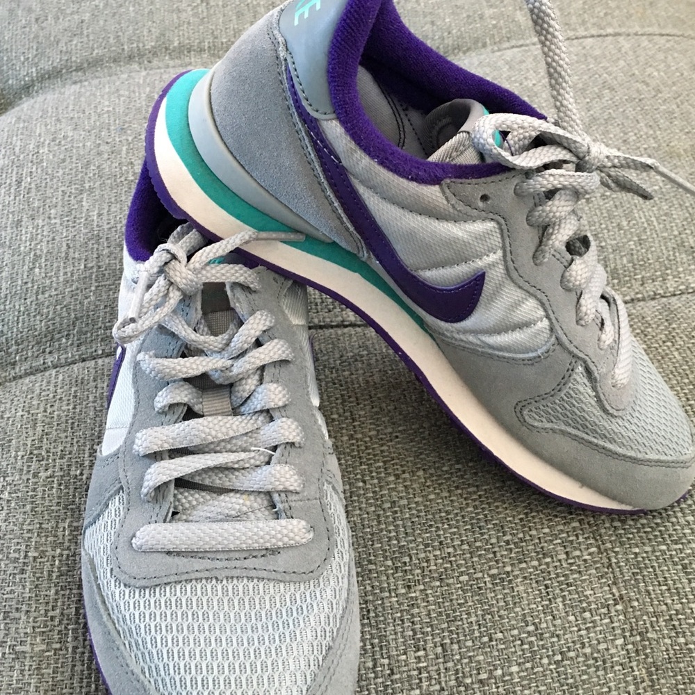 Nike Internationalist