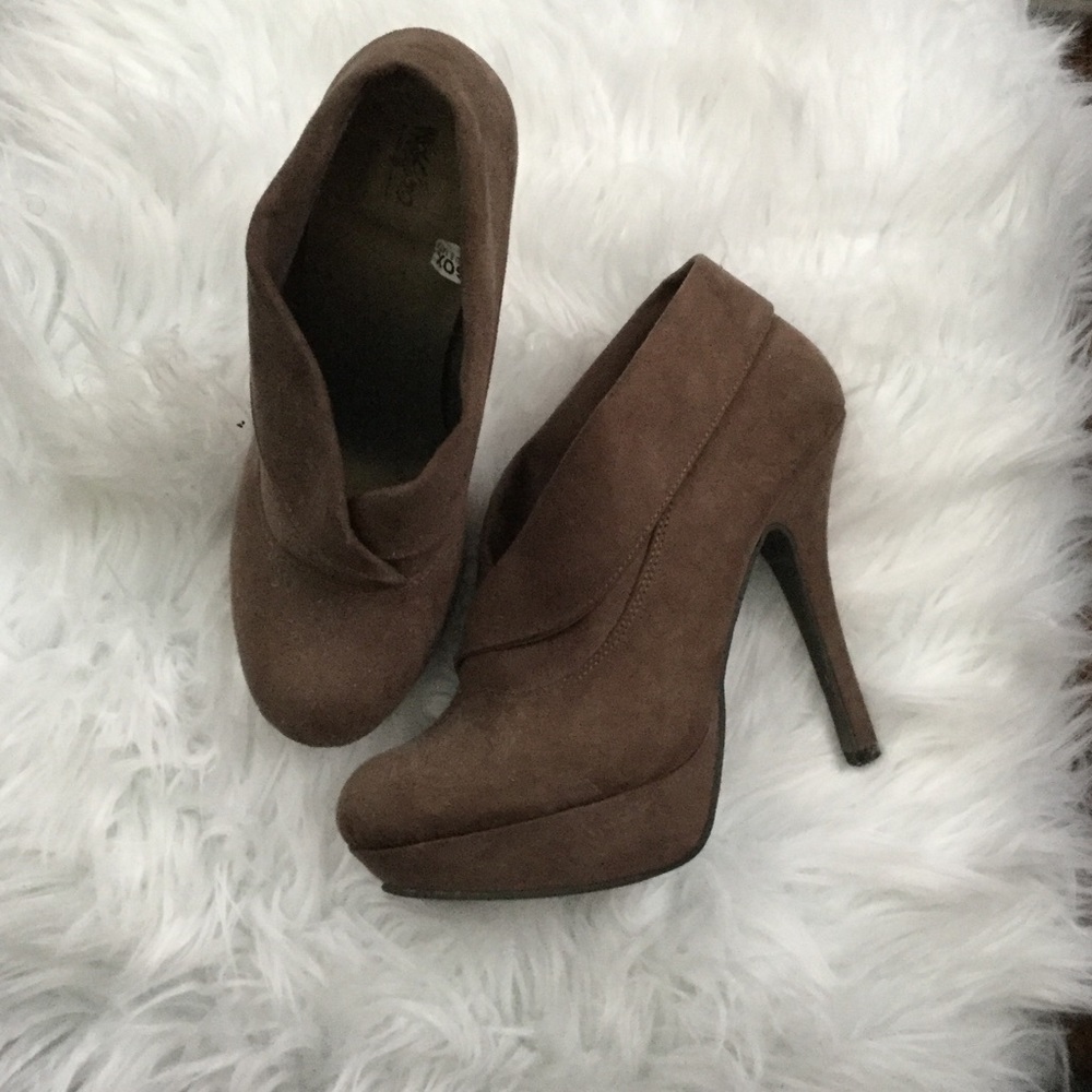 Mossimo booties