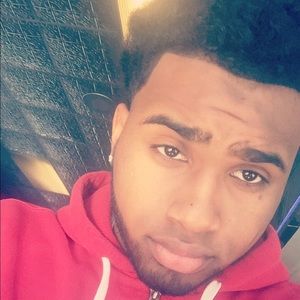 Meet your Posher, Aaron