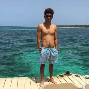 Meet your Posher, Johnathan