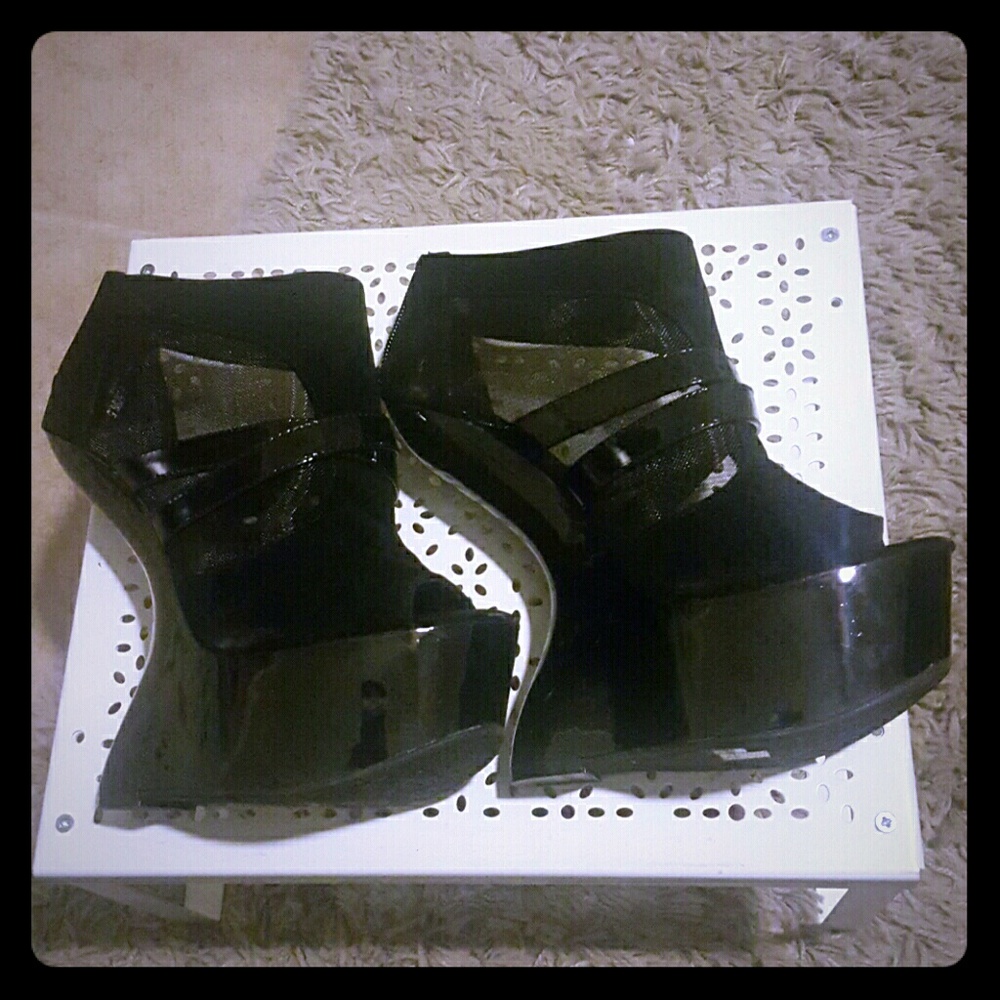 Chinese Laundry Lady gaga shoes