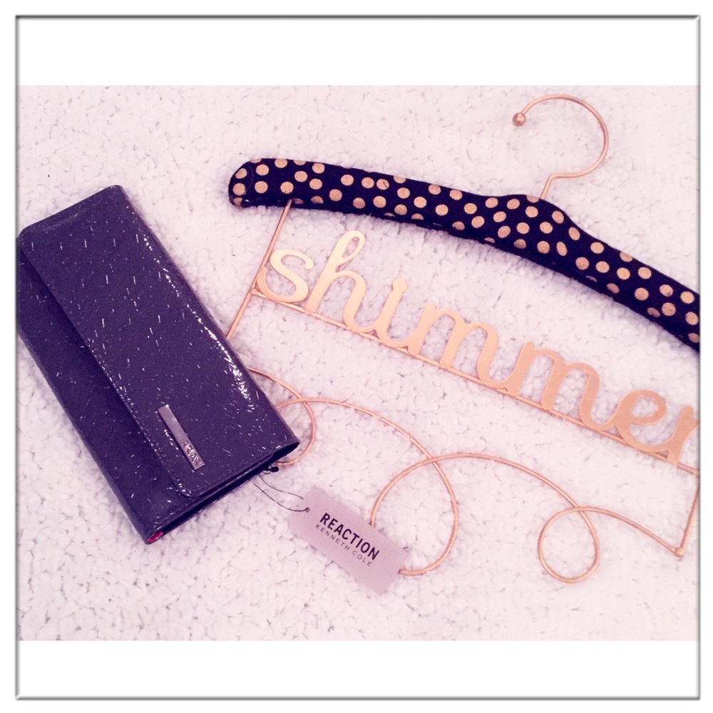 Kenneth Cole Silver Gray Wallet