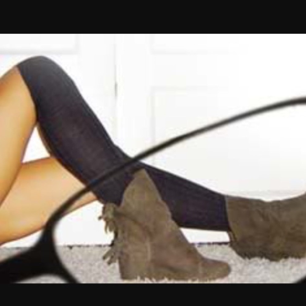 MOVING SALE LAST CHANCE 80/20 SECRET Wedge Boot