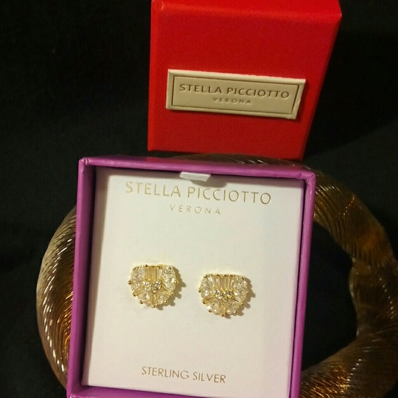 Gold over silver heart cz earrings - Picture 2 of 4