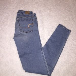 American Eagle Lightwash Jeans