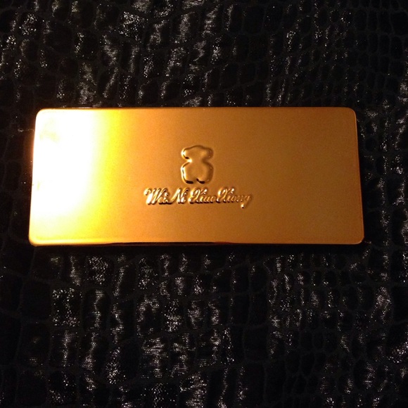 9 New Glittery Shades- eyeshadow pallet - Picture 2 of 3