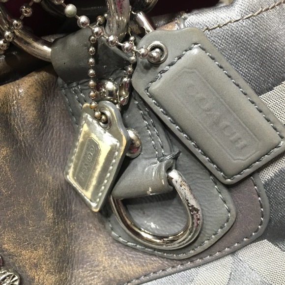 Grey coach purse - Picture 2 of 3