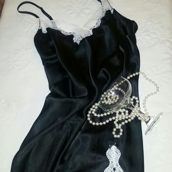PINK Victoria's Secret Other - VICTORIA'S SECRET BLACK NIGHTY SLIP