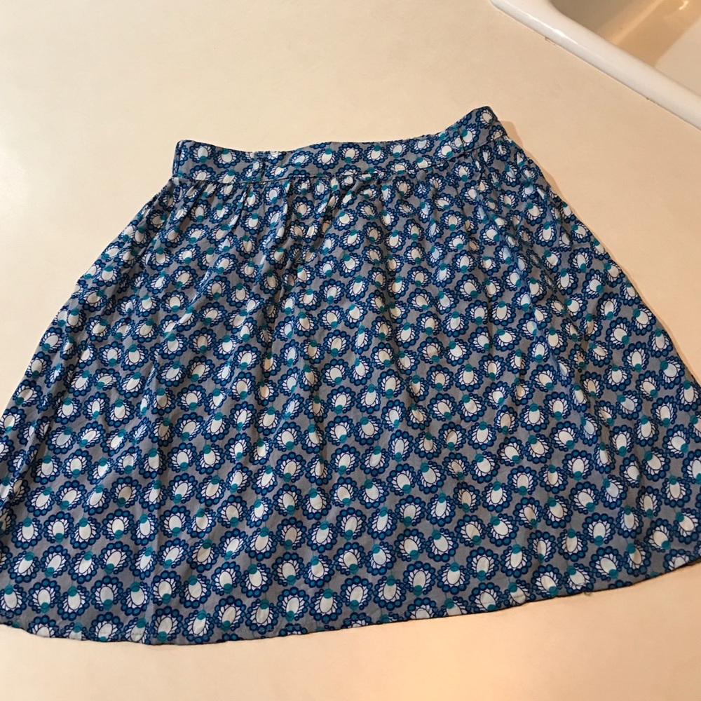 Small Mossimo skirt