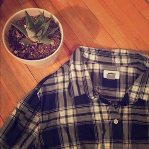 Old Navy - Plaid button down shirt