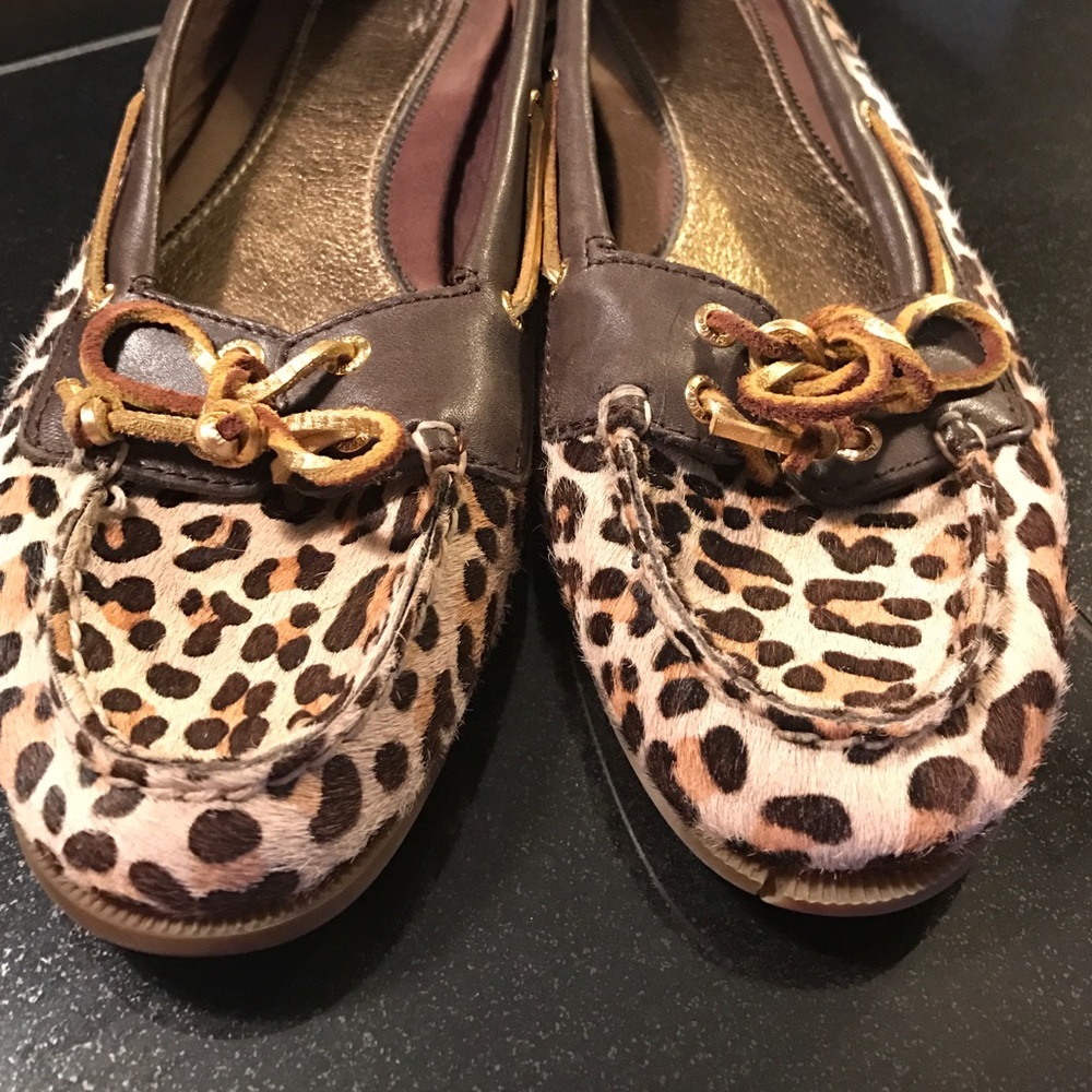Leopard print Sperry boat shoes