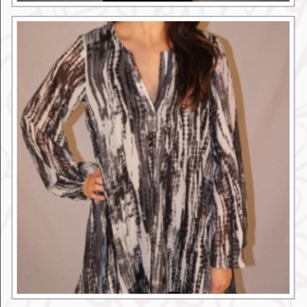 Snake print tunic/top