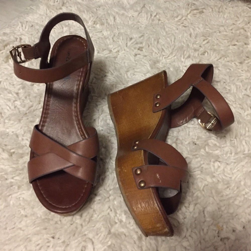 Brown wedges
