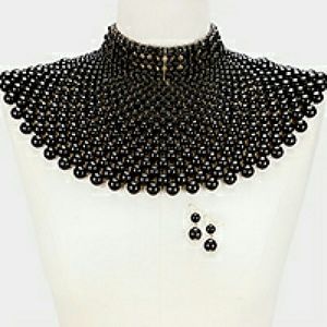 Classy Bib Beads