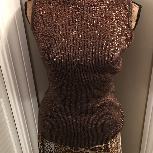 Bronze colored sweater - Picture 1 of 2