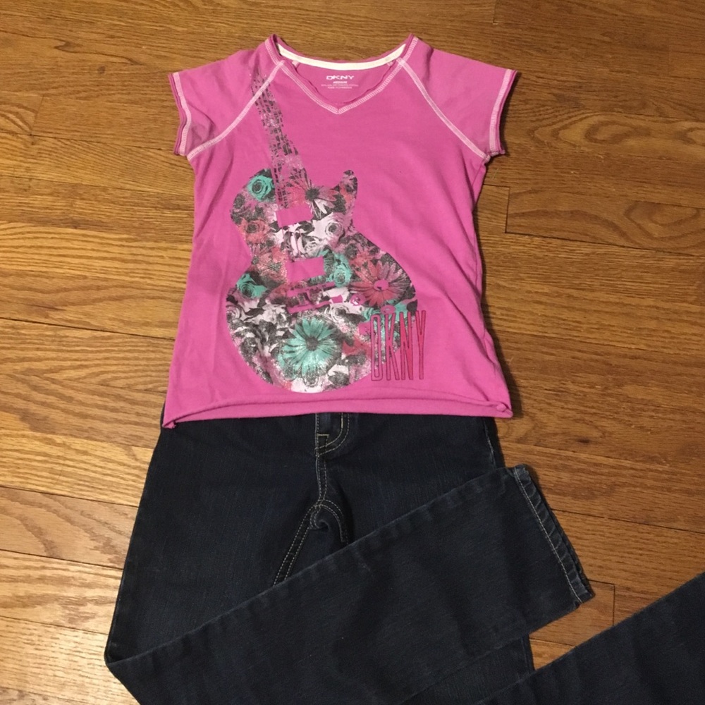 DKNY t shirt