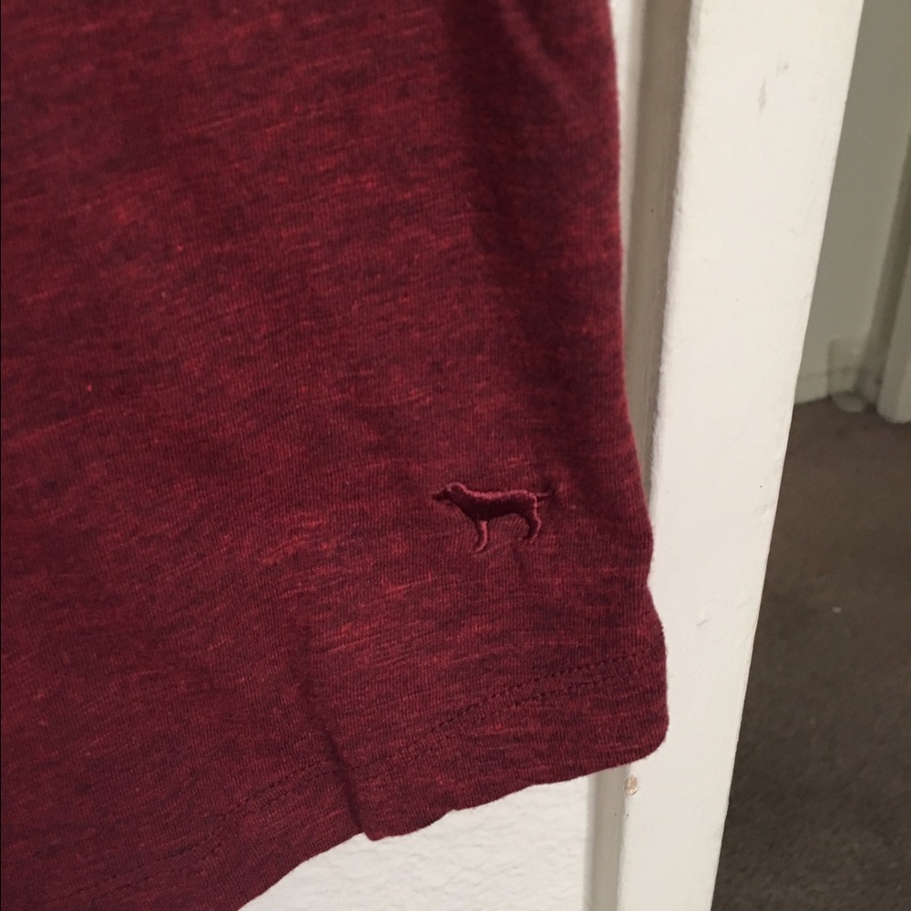 Maroon tee - Picture 3 of 3