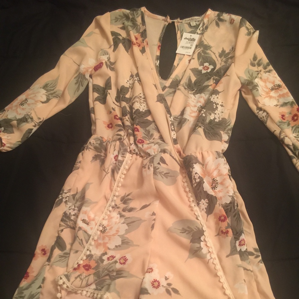 🌺Brand new floral romper. 🌺