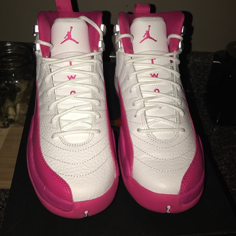 Jordan retro 12 5y