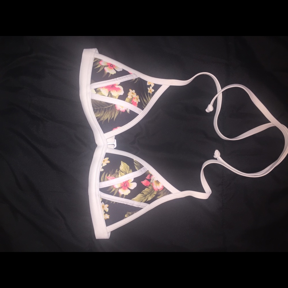 Bathing suit top