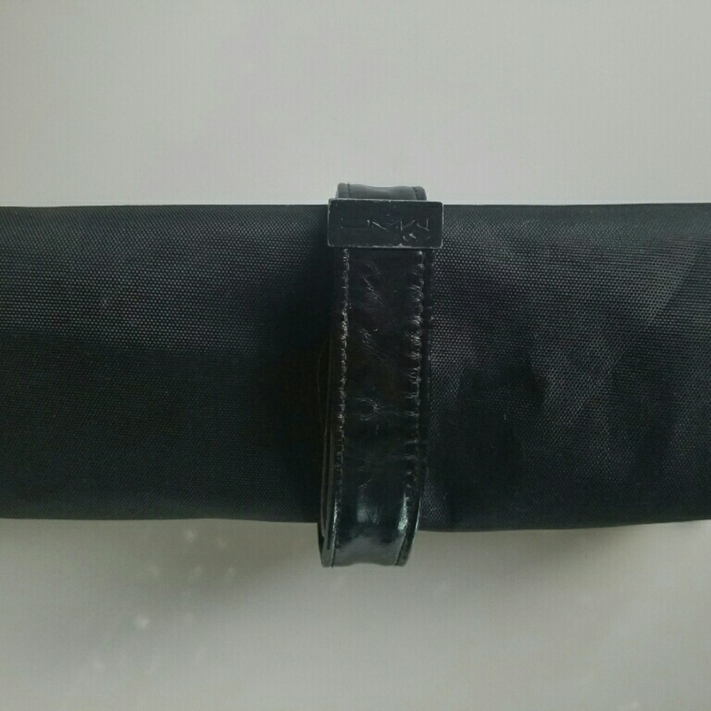 MAC brush roll - Picture 2 of 4