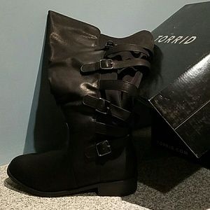 Size 8.5 Boots, wide calf