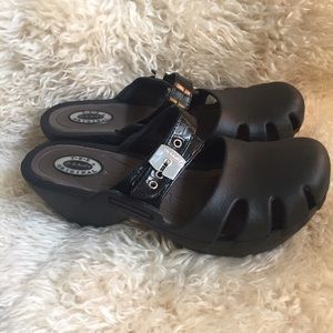 dr scholl's dance clogs size 10