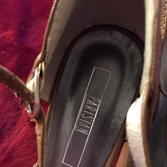 Parisian heels - Picture 3 of 3