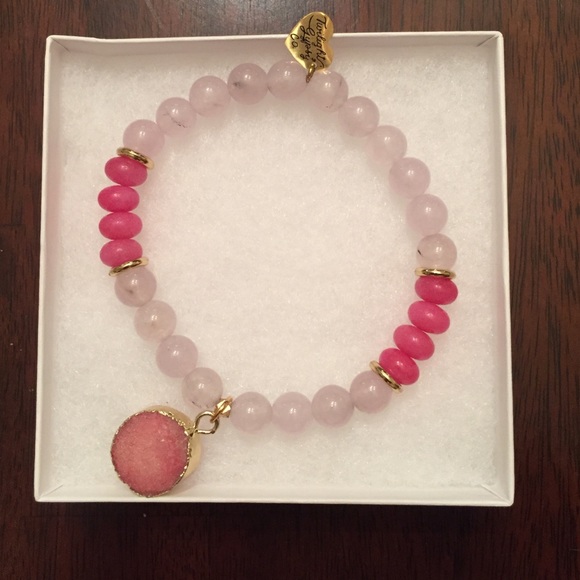 🌸HOST PICK🌸2.22.17 Aulora Druzy Bracelet - Picture 4 of 5