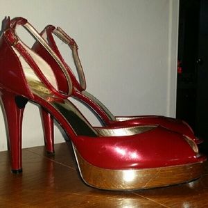 Guess peep toe heels