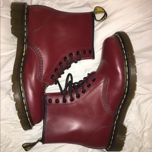 1460 Smooth Cherry Red Dr. Martens