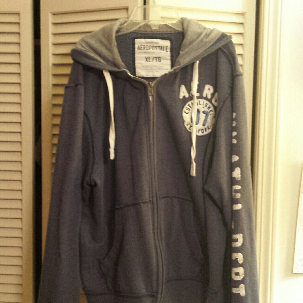Aeropostale zip up sweatshirt