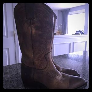 Frye Billy 7 boots