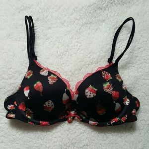 🍓Victoria's Secret Very Sexy Push Up