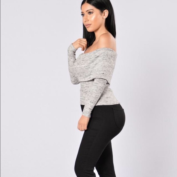 Fashion Nova Offline Top - Picture 2 of 4